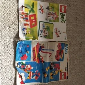 1200+ pieces of vintage Legos